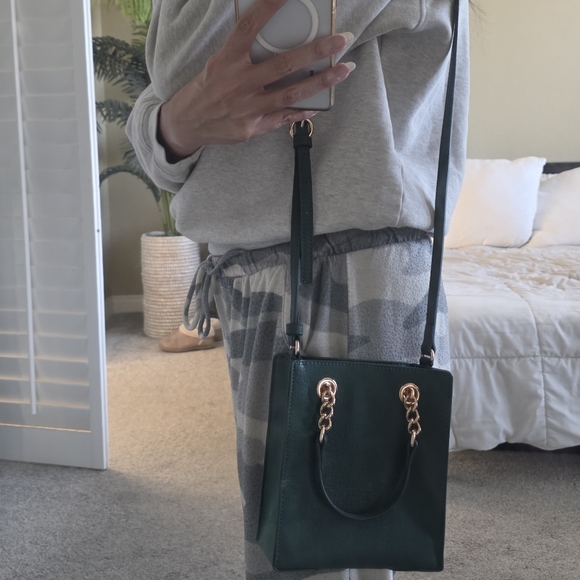LC Lauren Conrad Green Crossbody Bag NEW - Picture 3 of 7